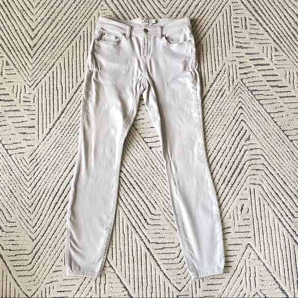 Vineyard Vines Denim - Vineyard Vines Gray Jeans Size 4